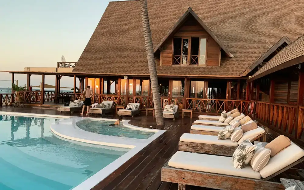 Travel & Hospitality